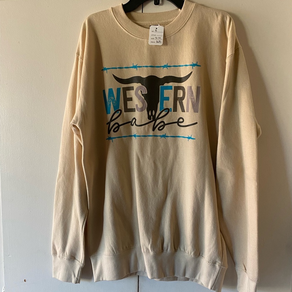 Gildan Cream Western Graphic Sweater